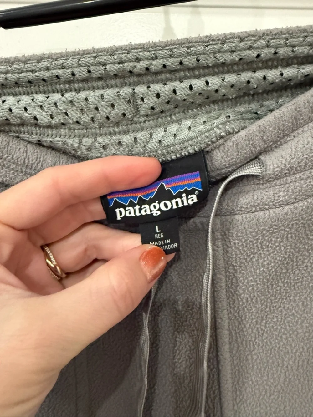 Patagonia Synchilla Snap-T Fleece Joggers Capris - Forge Gray - L - Picture 3 of 6